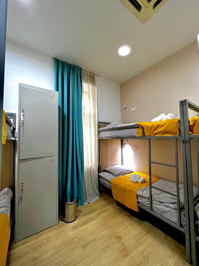 Queen Hostel ティビリシ エクステリア 写真