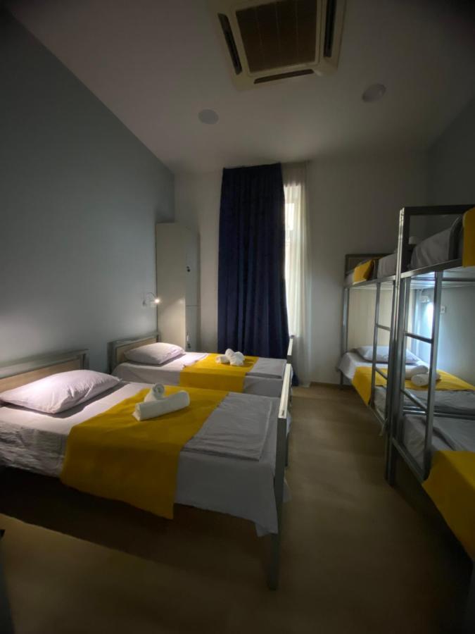 Queen Hostel ティビリシ エクステリア 写真