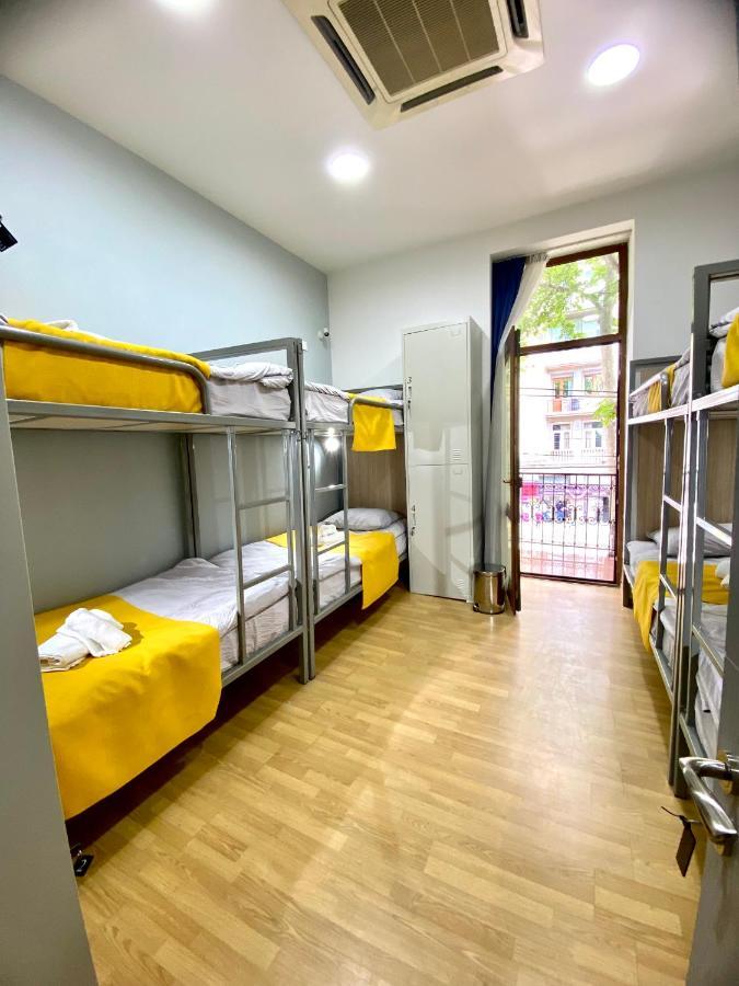Queen Hostel ティビリシ エクステリア 写真