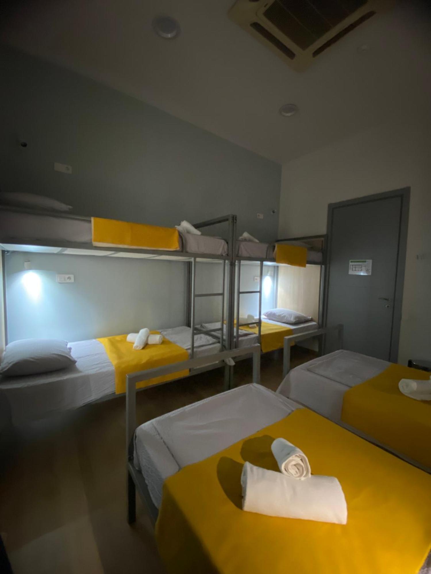 Queen Hostel ティビリシ エクステリア 写真