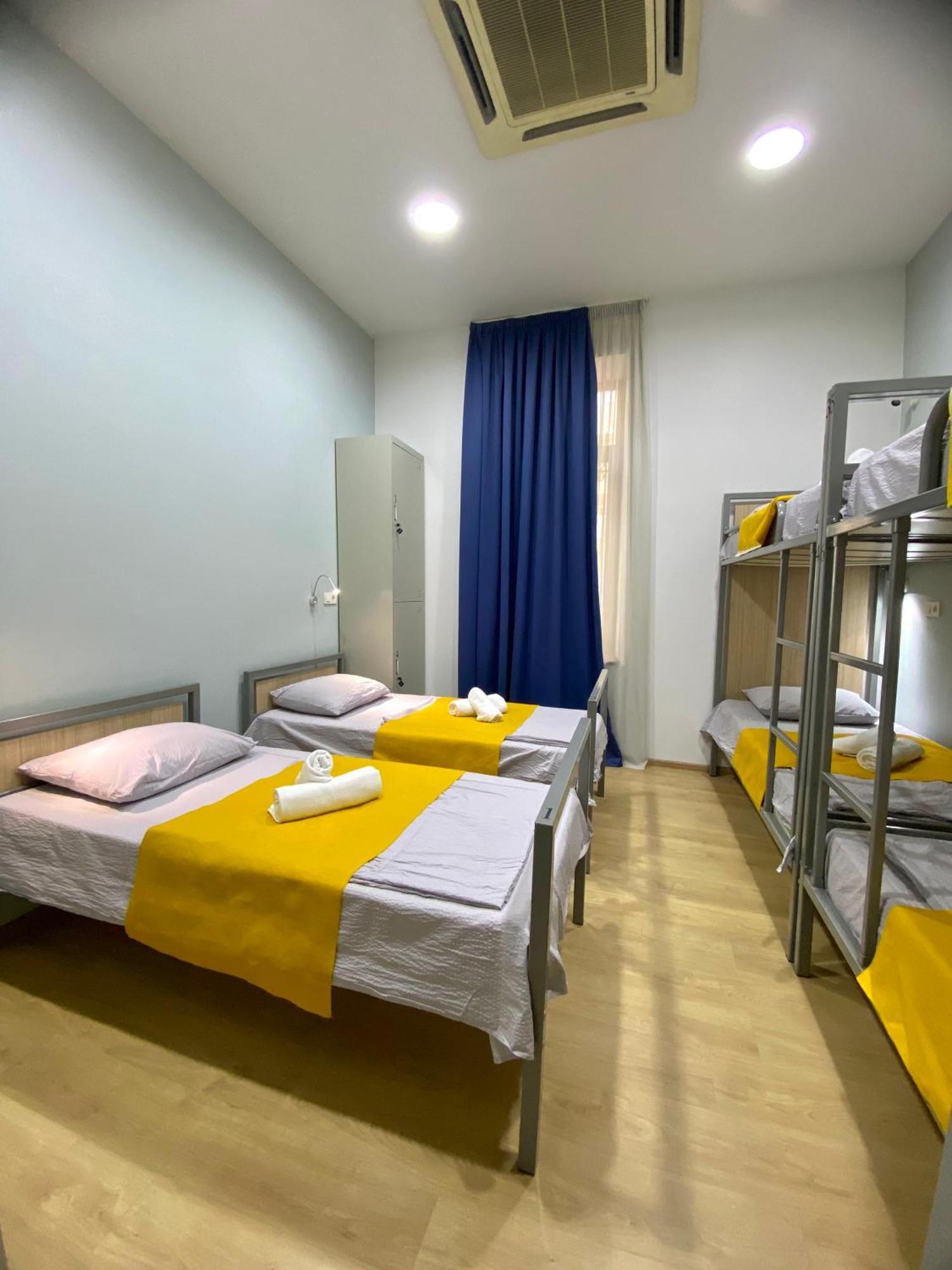 Queen Hostel ティビリシ エクステリア 写真